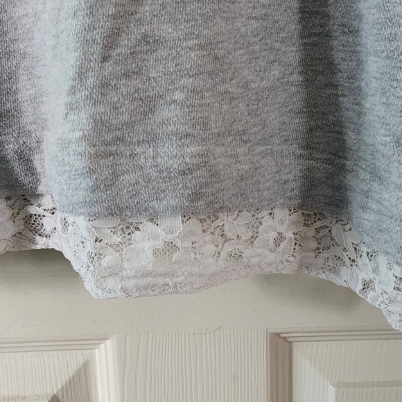 Gap Gray Long Sleeve Shirt with Lace - Picture 3 of 5